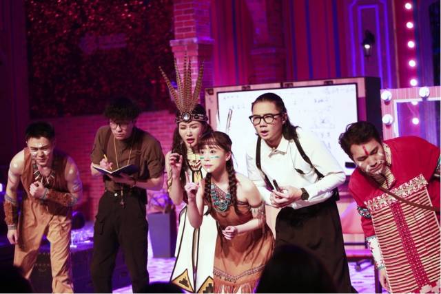 正佳星球超级艺术狂欢节期间，将有百场经典大剧限时上演。