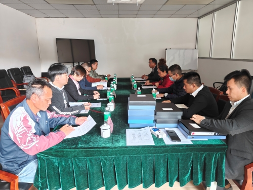 考评会现场.jpg